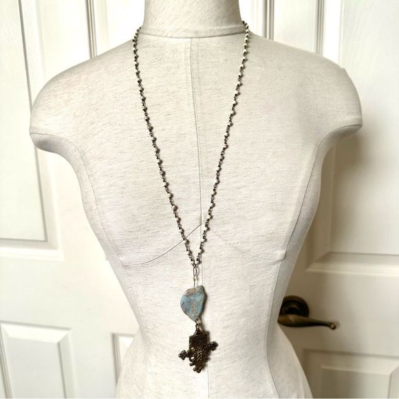 Long beaded Ethiopian cross chalcedony necklace - Picture 3 of 14